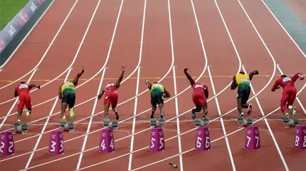 Athletes competing on the EPDM granule track