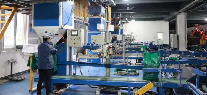 Automatic bagging line packing EPDM granules for shipment