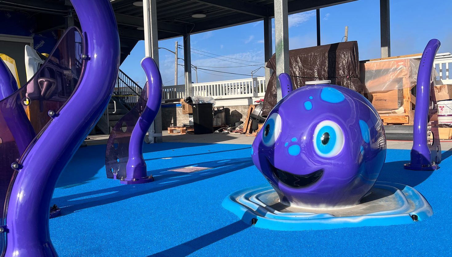 Splash Pad with color zones and water-play features