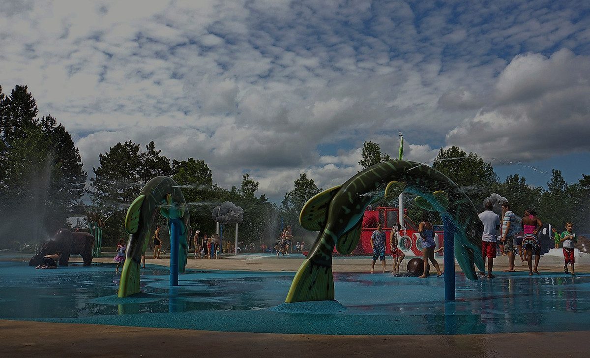 Rubaroc community Splash Pad with aquatic water features