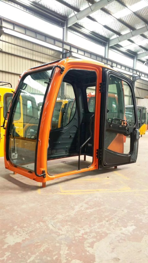 Cockpit Cabin for Doosan DX225LCA DX225 Excavator Parts With Simple Interior