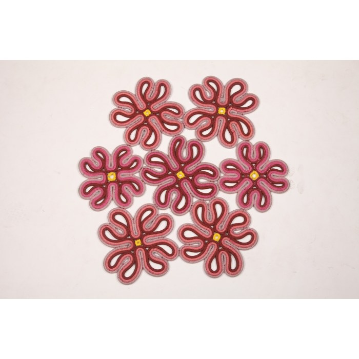 Floral Petal Rope-Woven Rug (7-Piece Round Assembly)
