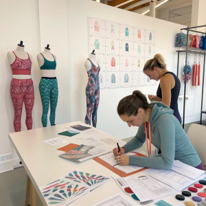 Top 10 Yoga Activewear Manufacturers for Your Brand