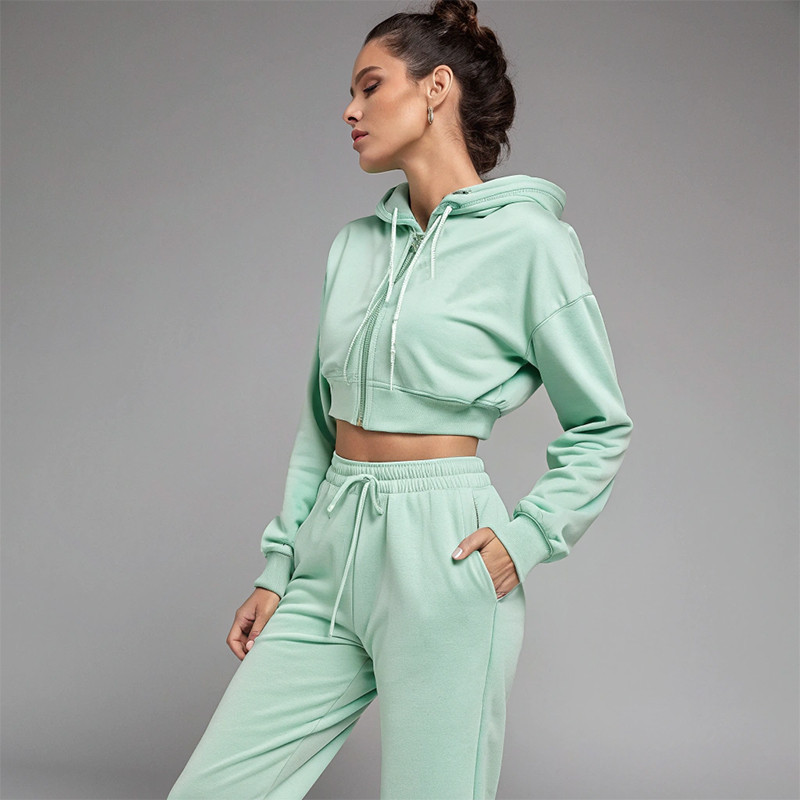 The Ultimate Guide to Cropped Hoodie Manufacturers in 2025 | How to Find Reliable Suppliers