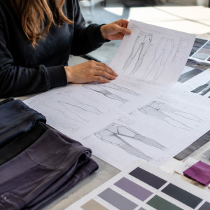 How to Choose the Right Gym Tights Manufacturer for Your Brand