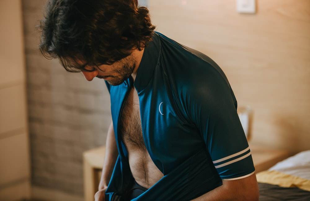 How to Choose the Right Tank Tops Manufacturer for Your Clothing Brand