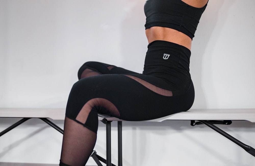 How to Choose the Right Women's Gym Wear Manufacturer for Your Activewear Brand