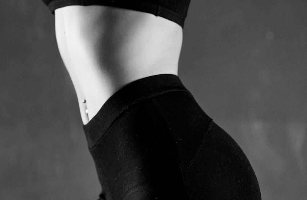 Women's Gym Wear garment fit, construction, and performance detail