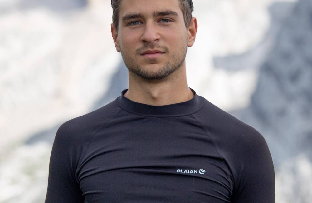 Compression wear sourcing, production, or quality evaluation context