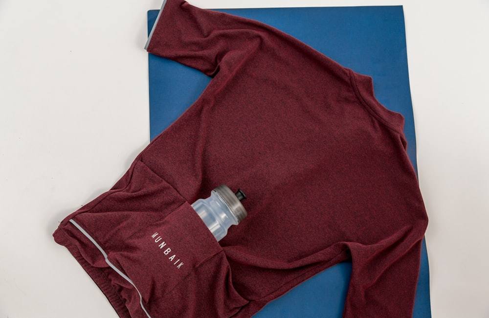 Long Sleeve Tops sourcing, production, or quality evaluation context