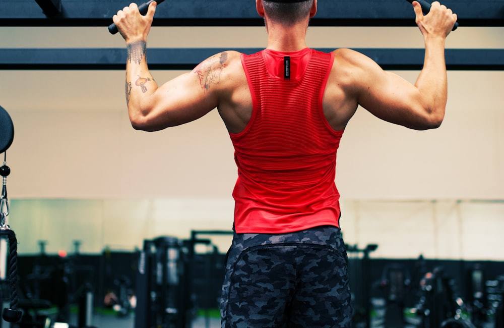 Stringer Tank Tops garment fit, construction, and performance detail