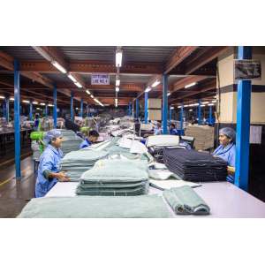 What to Look for in a Sportswear Manufacturer: Quality, Lead Time, and Communication