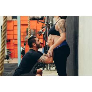 How to Source Maternity Activewear: A Buyer's Guide for Fitness Brands