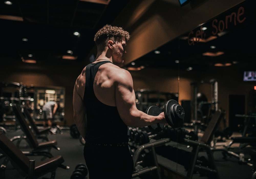 men's gym wear manufacturer sampling and quality verification