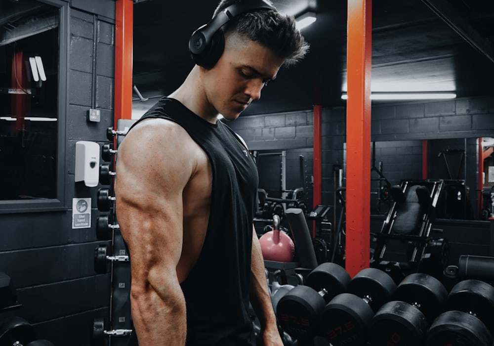 men's gym wear manufacturer production decision and risk review