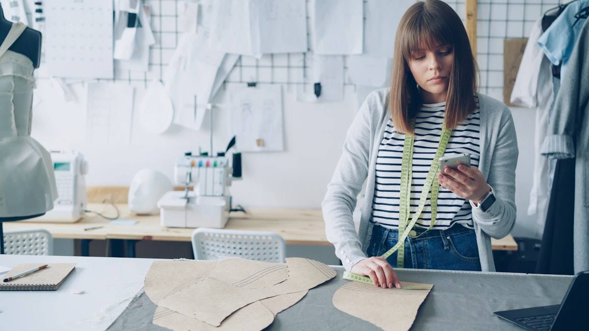 What Is Activewear OEM Manufacturing and Who Is It Best For?