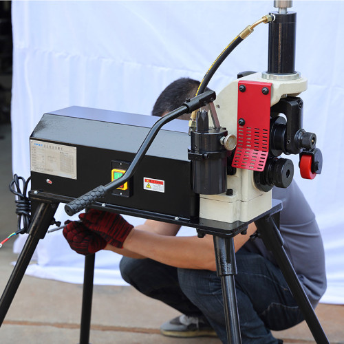 El funcionamiento seguro de la máquina ranuradora implica varias precauciones.