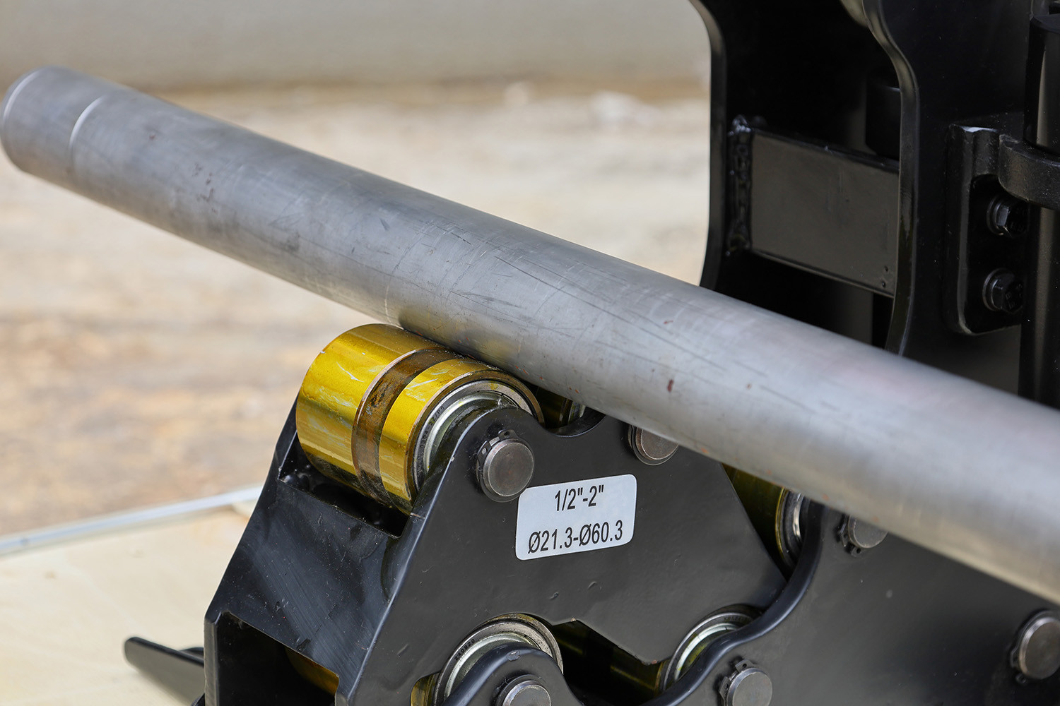hydraulic pipe cutter