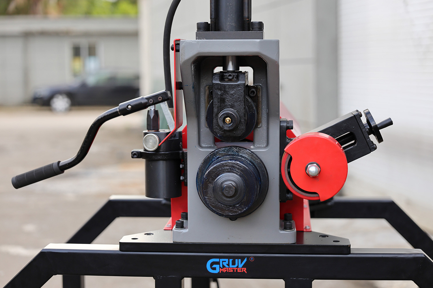 roll groover machine