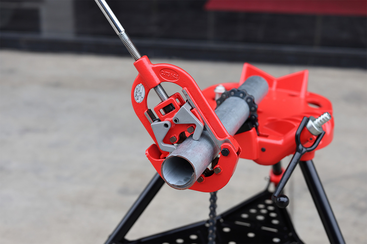 Why a Pipe Stand Matters on Pipe Processing Job Sites