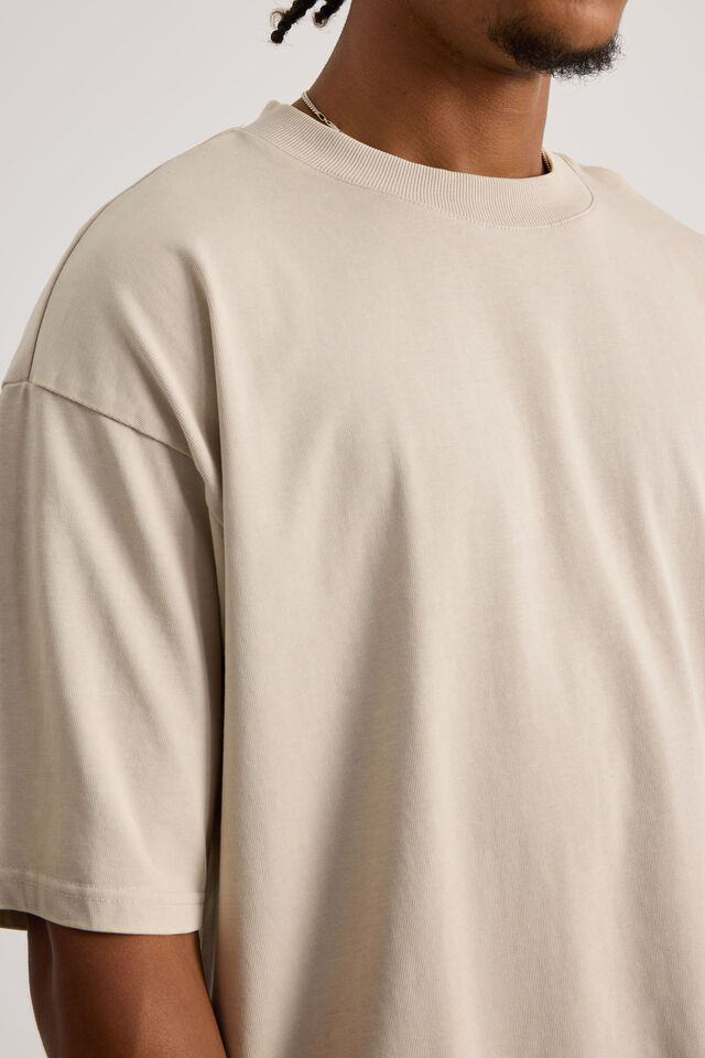 oversized white tee mens