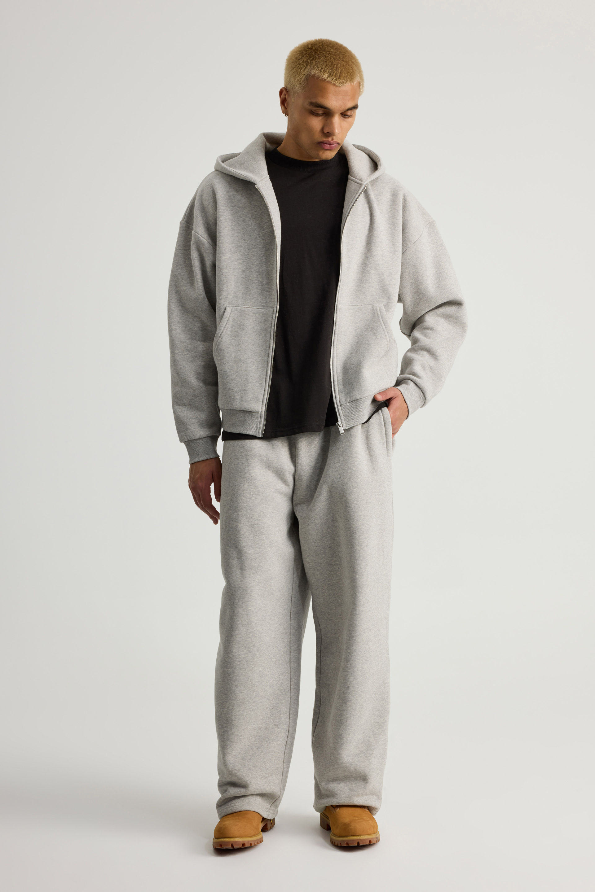 comfortable zip up hoodie