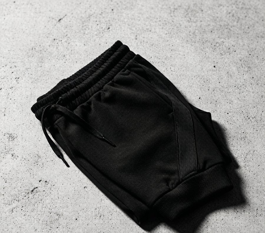 Jogger Shorts Manufacturing: From Design to Bulk Production for Activewear Brands