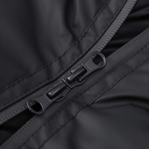 Uniouter Black Insulated Parka, Warm and Comfortable, Elastic Cuffs, Two-Way Zipper