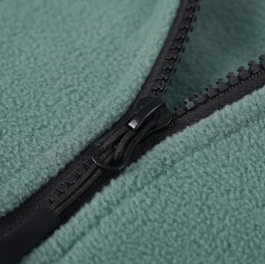 Uniouter Fleece Material Jacket, Windproof and Warm, Concealed Pockets
