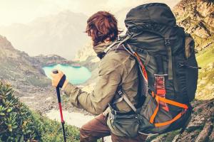 The Latest on Hiking and How to Choose Outdoor Gear---Outdoor Clothing