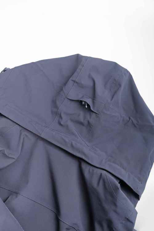 Custom Outdoor Jacket for Hiking & Trekking – Windproof & Waterproof