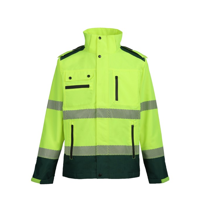 Reflective Emergency Jacket – Durable, Waterproof & Designed for Safety