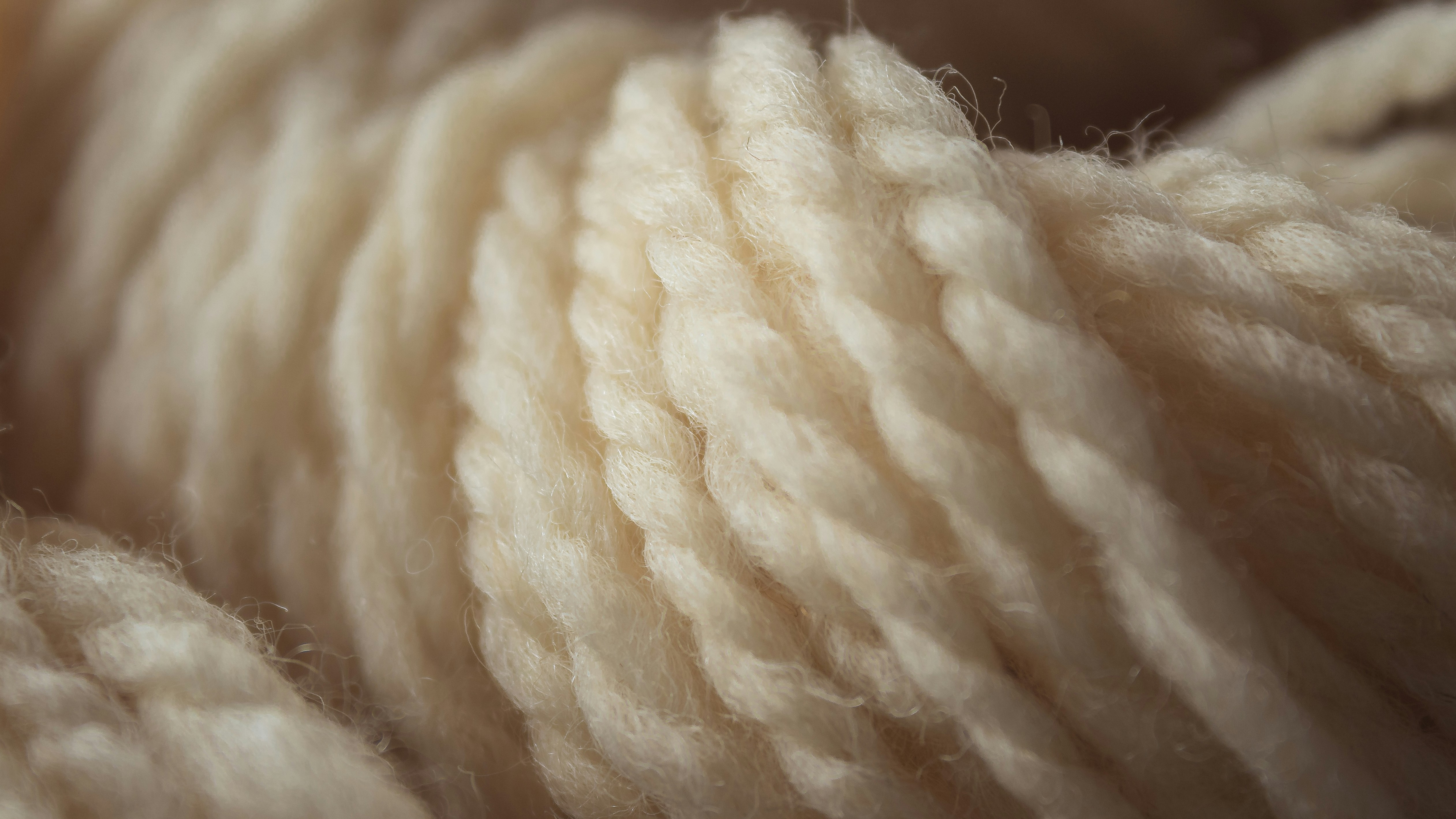 Merino wool vs. synthetic fabric for hiking base layers Comparison of merino wool and synthetic fabric textures