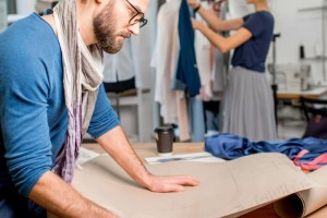 Outdoor Apparel Design: Balancing Function, Fashion, and Cost in B2B Production