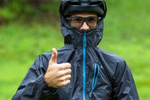 Custom Waterproof Rain Jackets: Options and Features