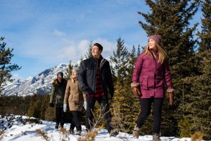 Die Geheimnisse der Langlebigkeit von Outdoor-Bekleidung: Technische Hürden bei Nahtverklebung, Gewebebeschichtung und B2B-Lieferanten