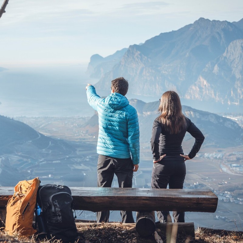 Die besten Stoffe für Outdoor-Bekleidung: Wasserdicht, atmungsaktiv und strapazierfähig – eine Erklärung