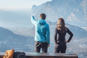 Best Fabrics for Outdoor Clothing: Waterproof, Breathable, and Durable Explained