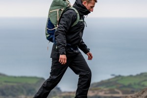 How to Choose the Right Outdoor Clothing Manufacturer: A Complete Buyer's Guide