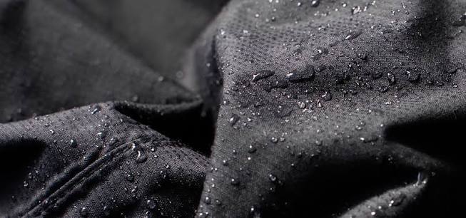 Wasserdichte Outdoor-Jacke bei Regen