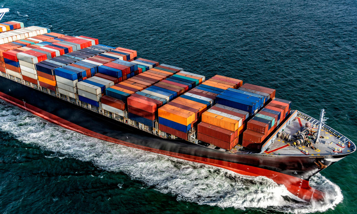 Container ship carrying cargo from an AEO-certified exporter