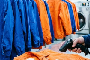 From Uniform to Asset: How Traceability and Repair Data Are Changing Workwear Buying