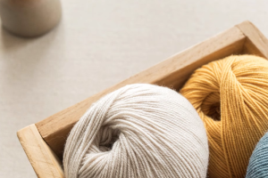 The Best Fabrics for Outdoor Clothing – A Performance Material Guide