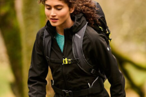 Choosing the Right Outdoor Jacket for Every Adventure: Hiking, Camping, Skiing & More