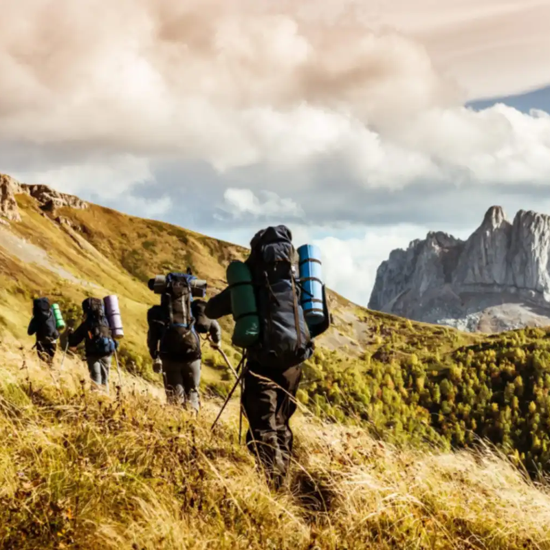 OEM vs. ODM bei Outdoor-Bekleidung: Welches Fertigungsmodell ist das richtige für Sie?