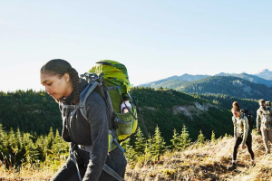 UniOuter vs. Arc'teryx: Which One Offers Better Custom Waterproof Jackets?