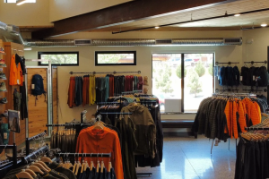 PFAS-Free Waterproof Jackets: UniOuter vs Global Outdoor Suppliers