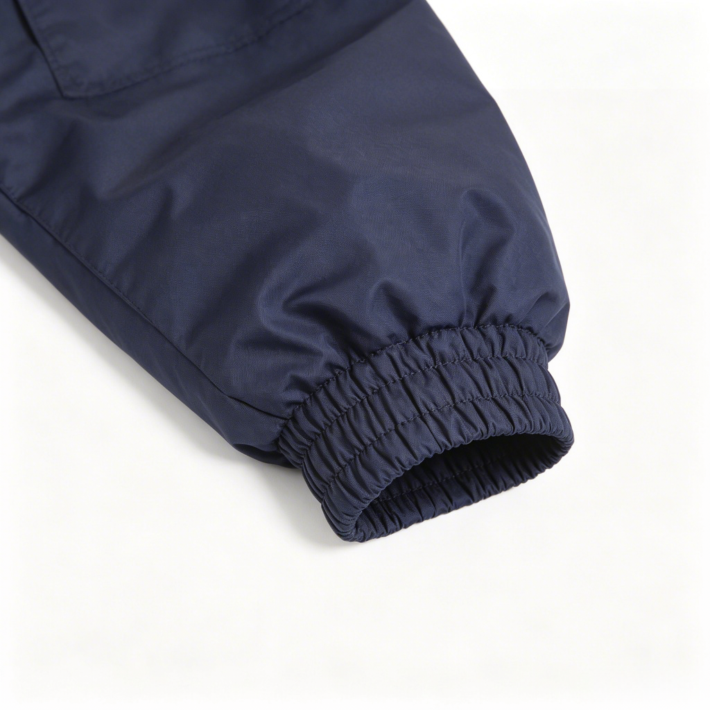 Ribbed Cuff Detail