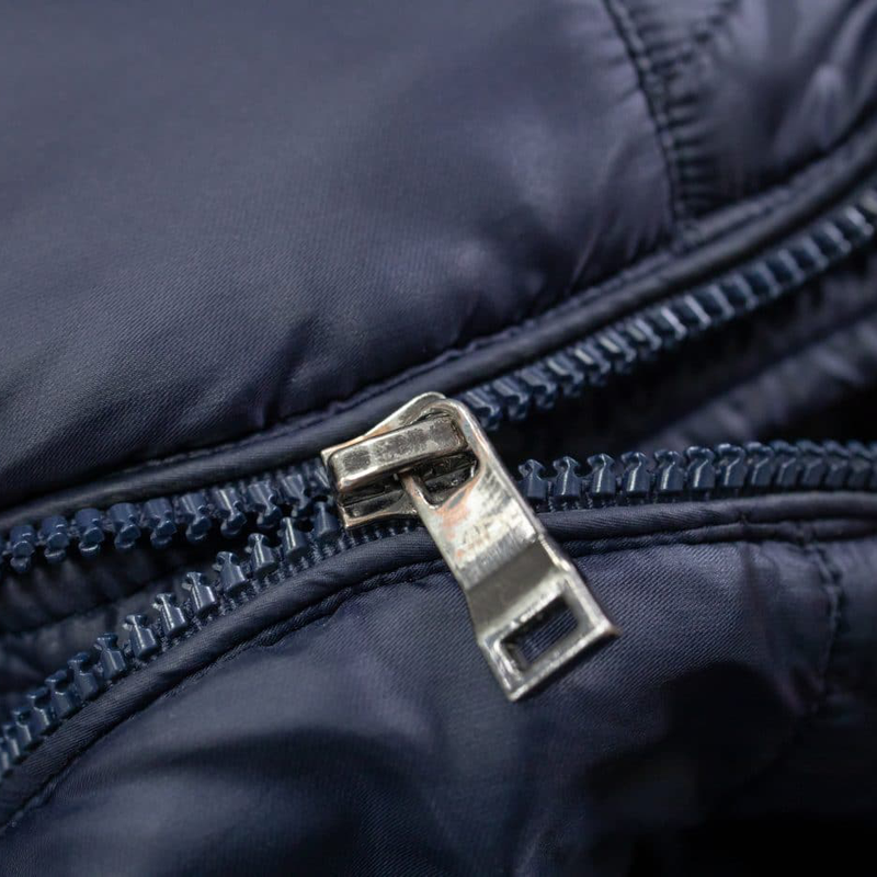 Qualitätskontrolle für Outdoor-Bekleidung: Das vollständige dreistufige Prüfsystem