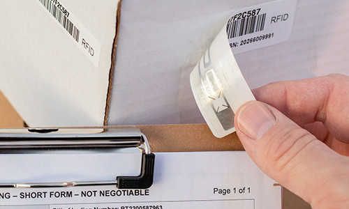 RFID 标签革新供应链管理